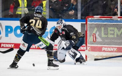 Späte Entscheidung im Spitzenspiel zwischen Pinguins Bremerhaven und den Straubing Tigers