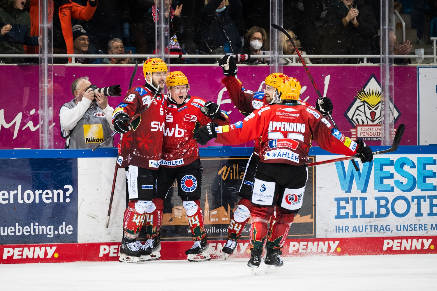 Fischtown Pinguins gegen Red Bull Mnchen – PENNY DEL
