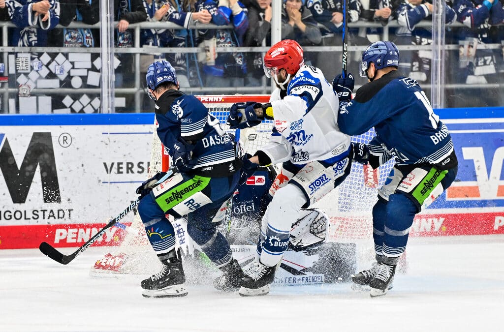 Schwenninger Wild Wings in der Overtime in Straubing erfolgreich