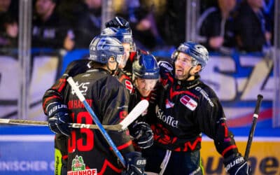 Straubing Tigers kämpfen sich zum Sieg gegen die DEG