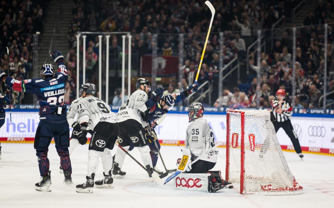 Eisbären Berlin kämpfen Kölner Haie nieder