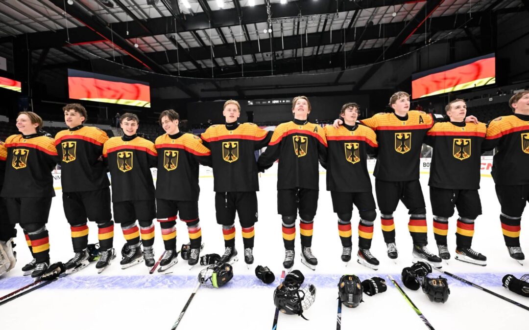 U18 steht mit Sieg gegen die Schweiz im WM-Viertelfinale