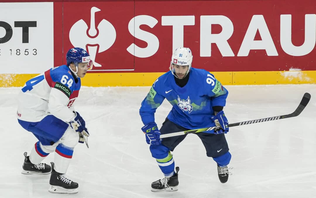 Slowenischer Nationalspieler Zan Jezovsek vom EV Lindau im Kurzportrait