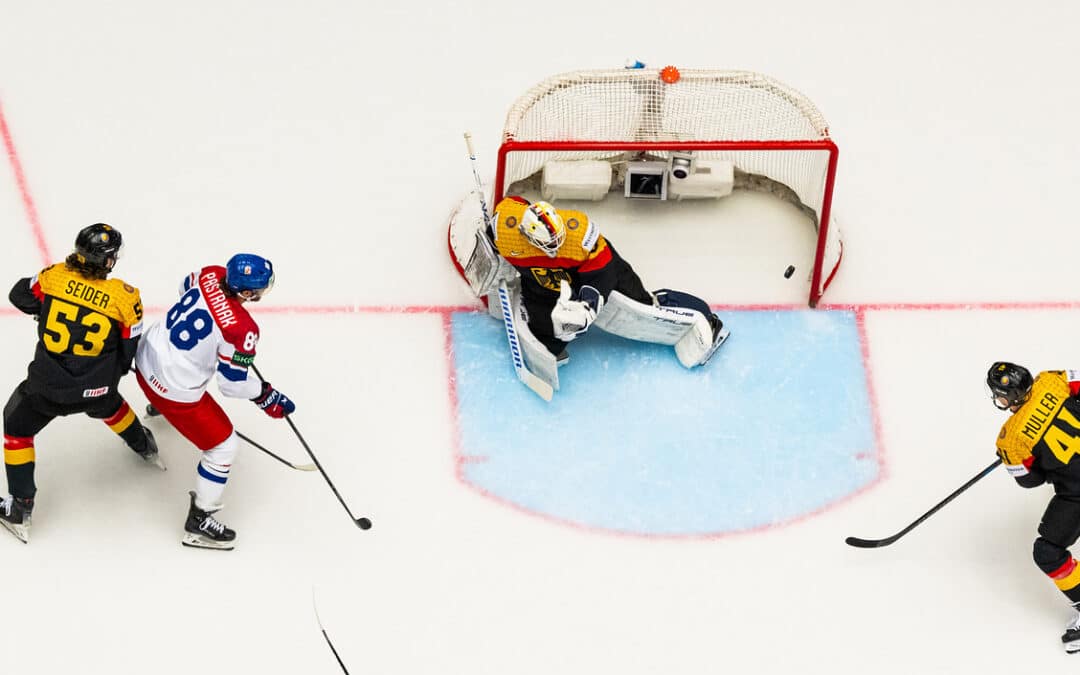Eishockey WM 2025: Deutschland aufopferungsvoll gegen den Weltmeister