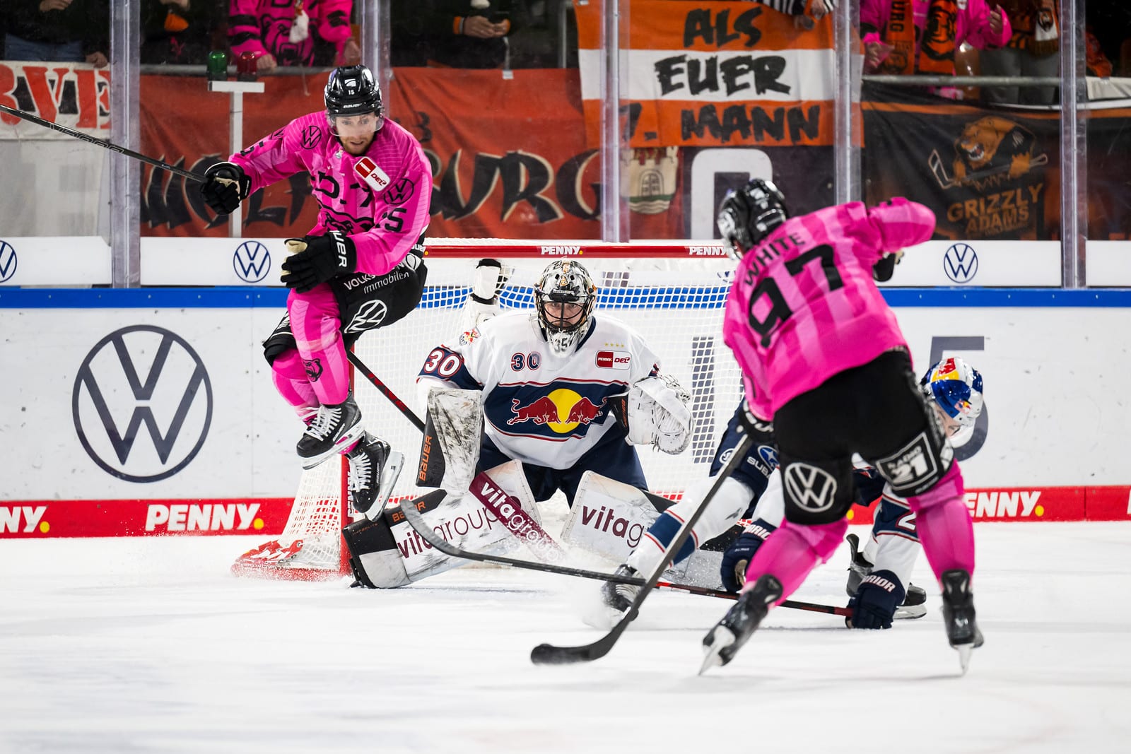 Grizzlys Wolfsburg gegen Red Bull Mnchen – PENNY DEL