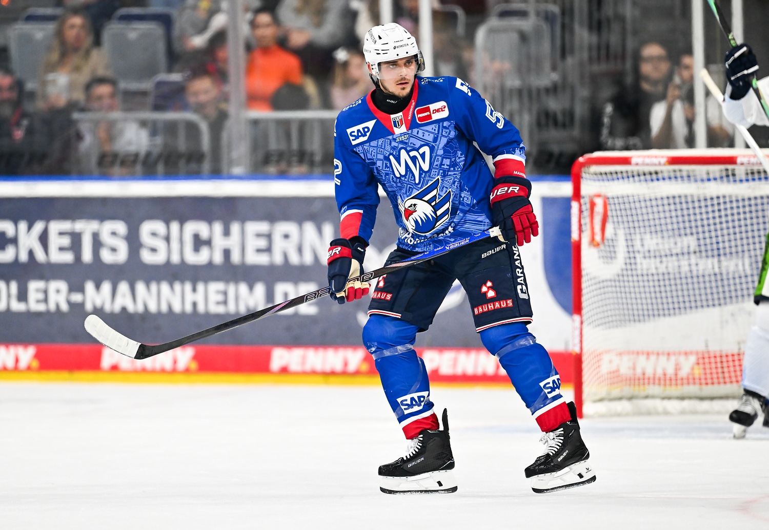 Adler Mannheim gegen Straubing Tigers – PENNY DEL