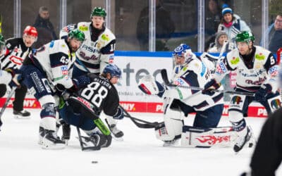 Eisbären Berlin gewinnen beim Tabellenführer Straubing – Kirk gelingt Hattrick