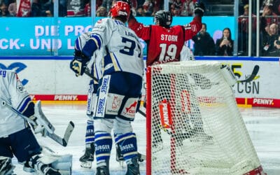 Kölner Haie gewinnen gegen die Schwenninger Wild Wings am Ende denkbar knapp