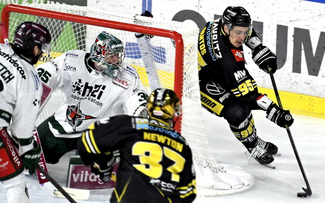 Spannung im Spiel am zweiten Weihnachtstag zwischen Krefeld und Rosenheim