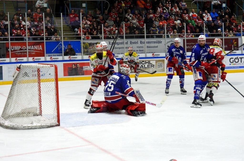 Eispiraten Crimmitschau gehen sang- und klanglos in Regensburg unter