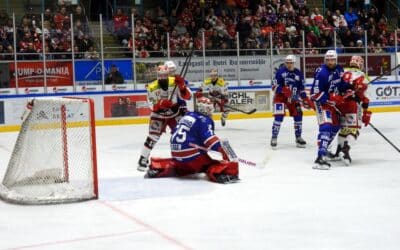 Eispiraten Crimmitschau gehen sang- und klanglos in Regensburg unter