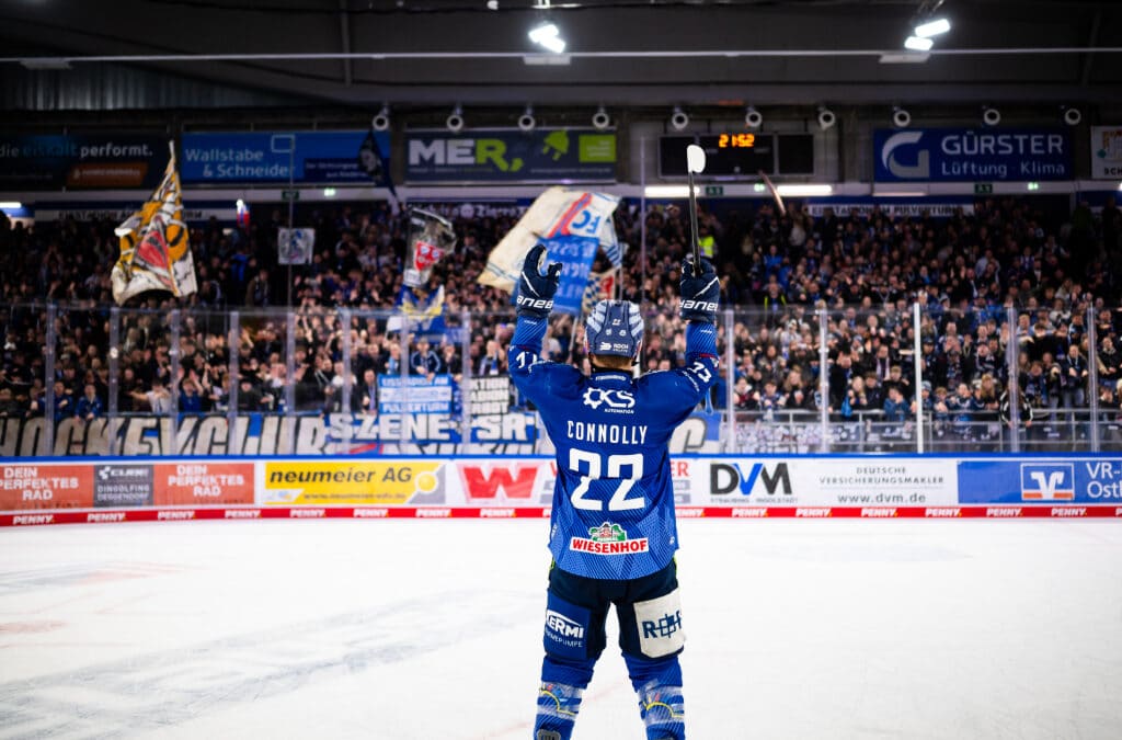Straubing Tigers ringen Wild Wings nieder – Haukeland und Bugl verlängern Verträge