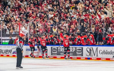 Haie gleichen Halbfinalserie überzeugend aus