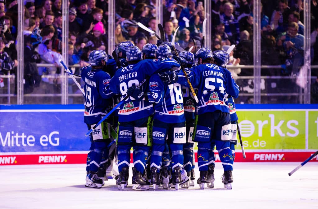 Overtime-Fluch beendet – Straubing Tigers erzwingen Spiel sechs in Berlin