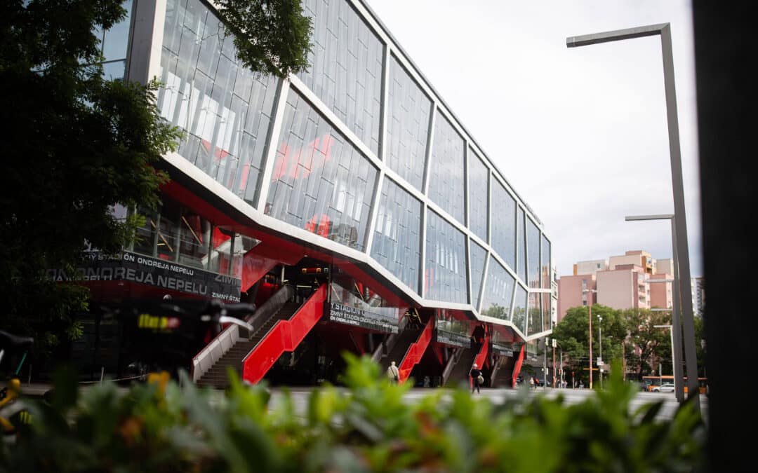 IIHF U-18 WM: Die Stadien der Weltmeisterschaft 2026 mit renommierter Namensgebung