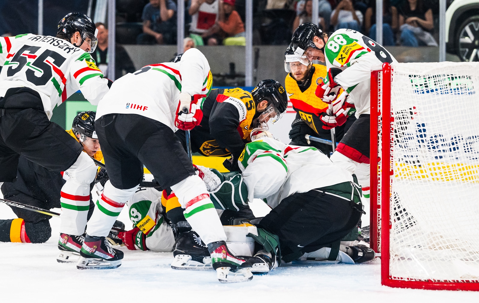 Team Deutschland gegen Team Ungarn – IIHF WM 2026 Zurich-Fribourg
