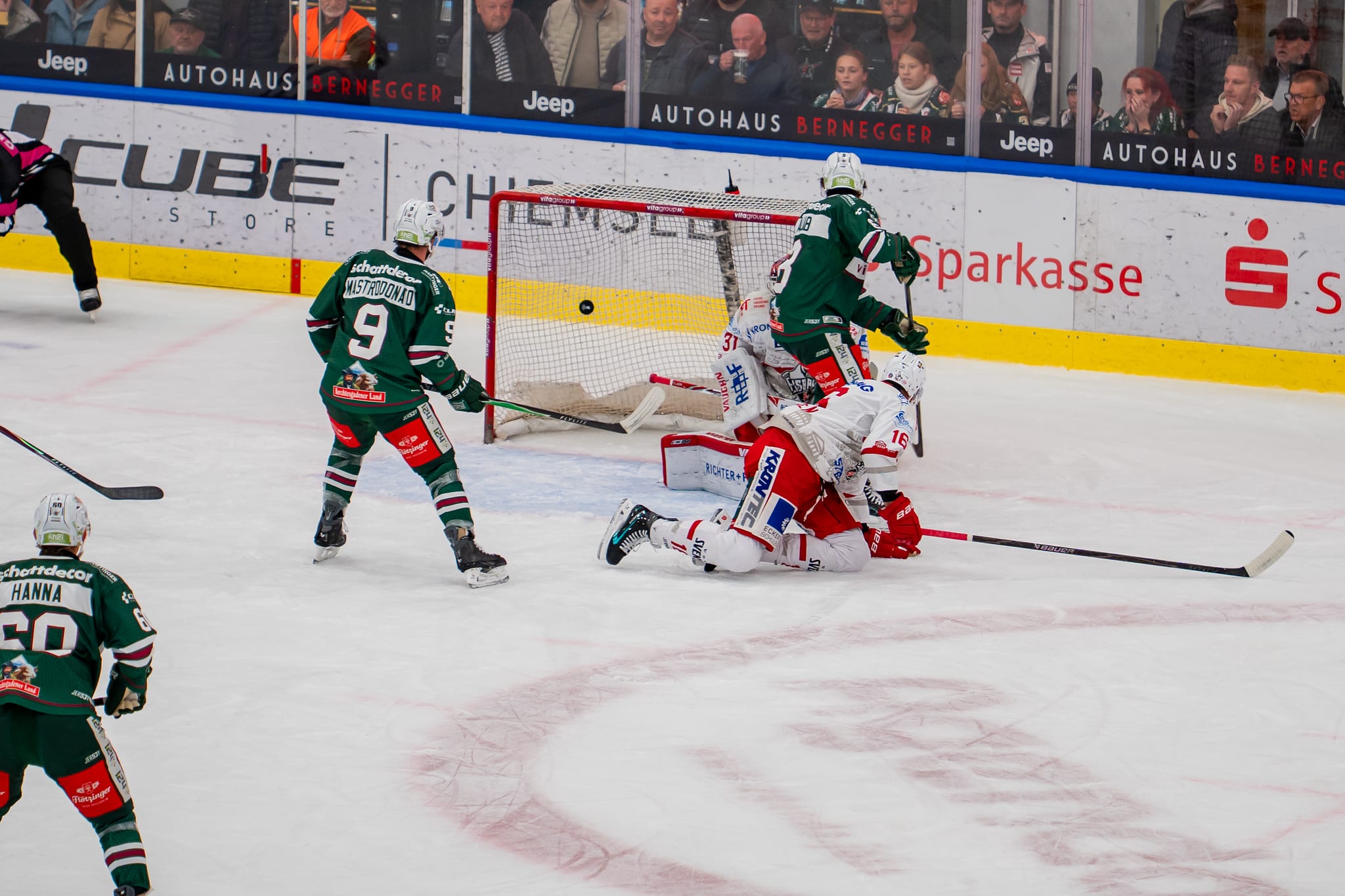 DEL 2 – Starbulls Rosenheim gegen Eisbären Regensburg