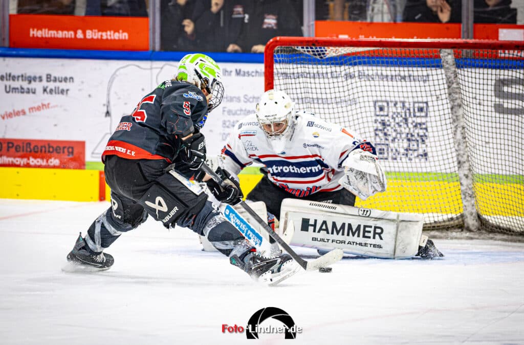 Bayernliga-Splitter: Klarer Sieg für Waldkraiburg und viermal Verlängerung zum Saisonauftakt