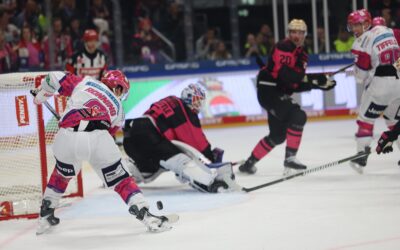 Spitzenspiel mit vorzeitigem Weihnachtsgeschenk für die Nürnberg Ice Tigers